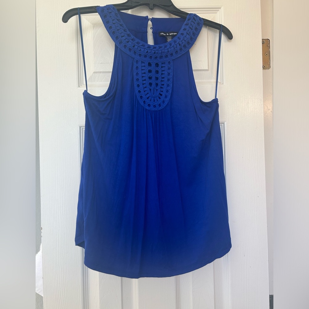 Cobalt blue sleeveless top sz M, Cable and Gauge